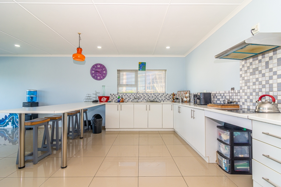 4 Bedroom Property for Sale in Pearly Beach Western Cape